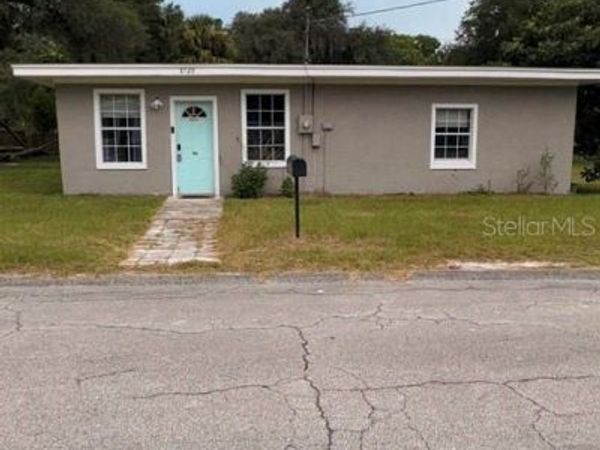 5025 PENVAN AVENUE , DE LEON SPRINGS, FL 32130