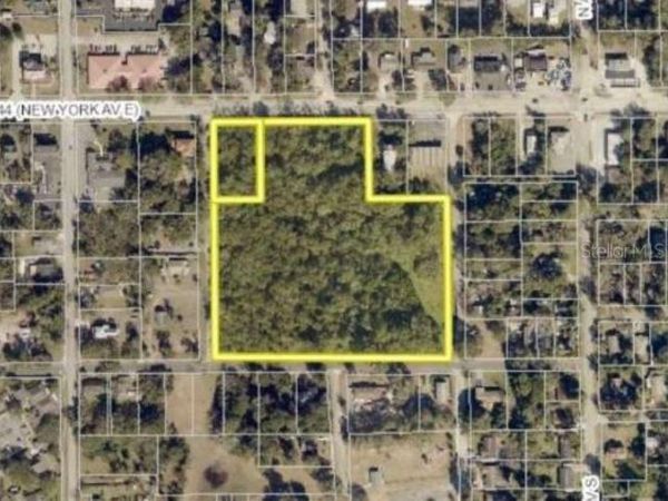 E NEW YORK AVENUE , DELAND, FL 32724