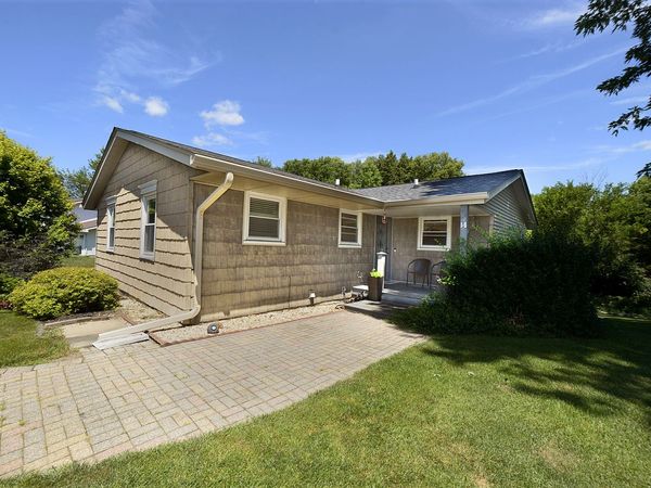 14 Bona Terra Drive , Ottawa, IL 61350