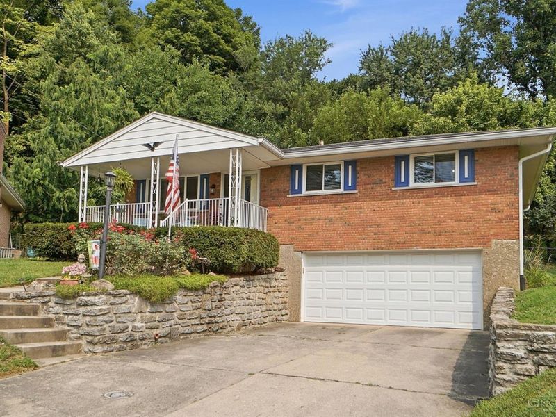 296 Beechridge Drive, Springfield Twp., OH 45216 Photo 2
