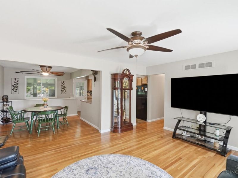 296 Beechridge Drive, Springfield Twp., OH 45216 Photo 7