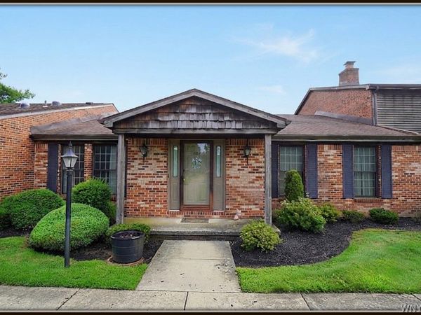 122 Wedgewood Drive , Williamsville, NY 14221