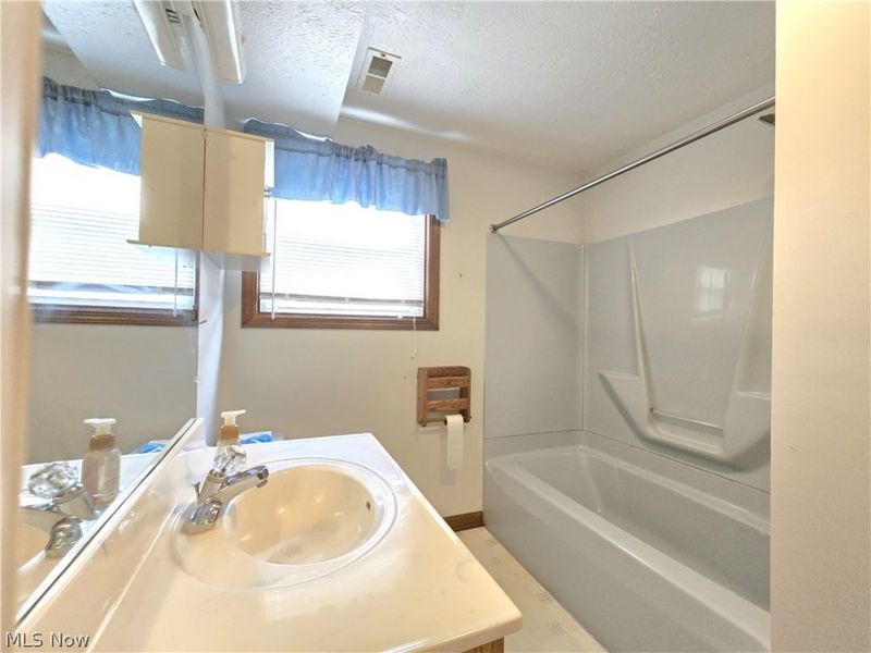 415 31st Street SW, Barberton, OH 44203 Photo 30