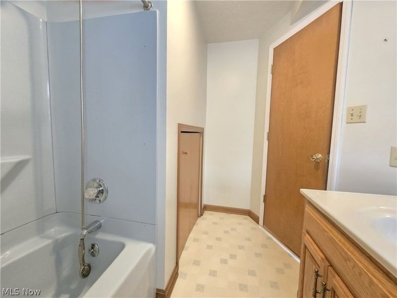 415 31st Street SW, Barberton, OH 44203 Photo 31