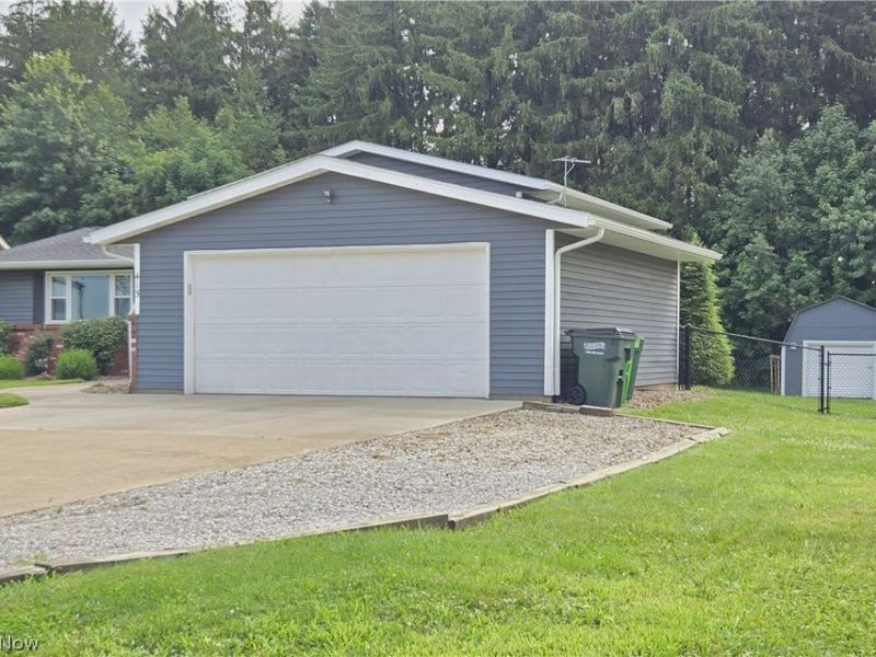 415 31st Street SW, Barberton, OH 44203 Photo 39