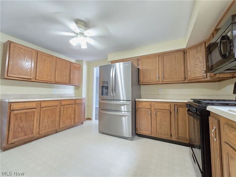 415 31st Street SW, Barberton, OH 44203 Photo 9
