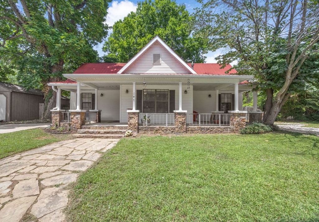 147 Maple Avenue, West Fork, AR 72774 Main Photo