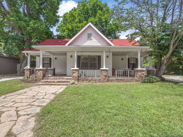 147 Maple Avenue , West Fork, AR 72774
