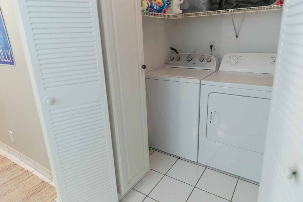 303 City View Drive, Unit 303, Fort Lauderdale, FL 33311 Photo