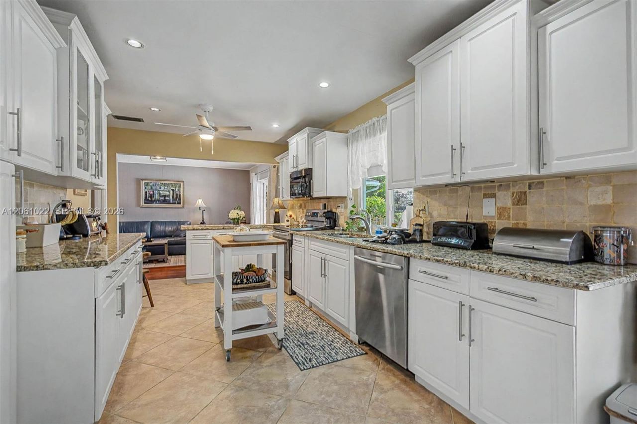 7460 NW 13th St , Plantation, FL 33313 Photo