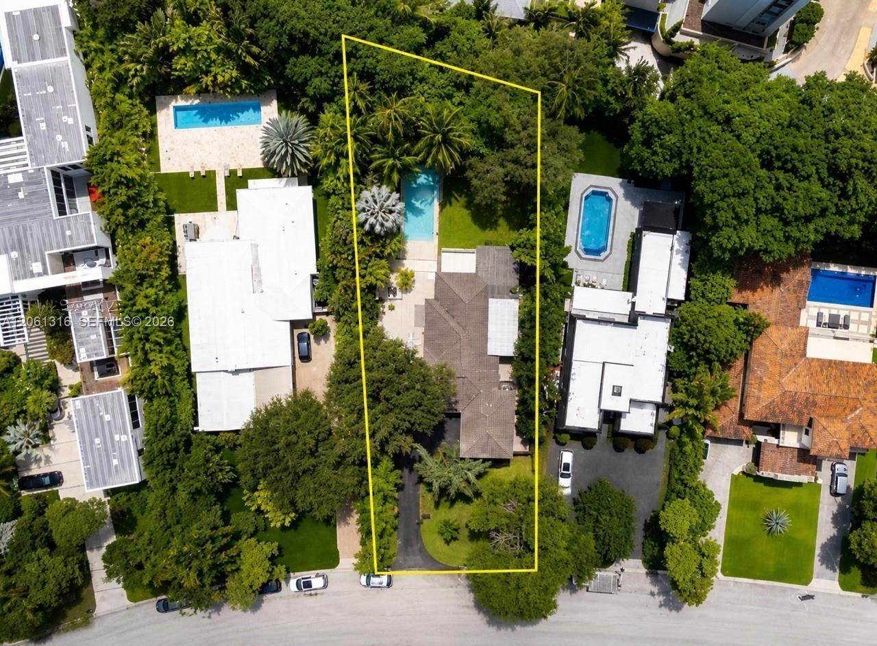 560 Sabal Palm Rd , Miami, FL 33137 Photo