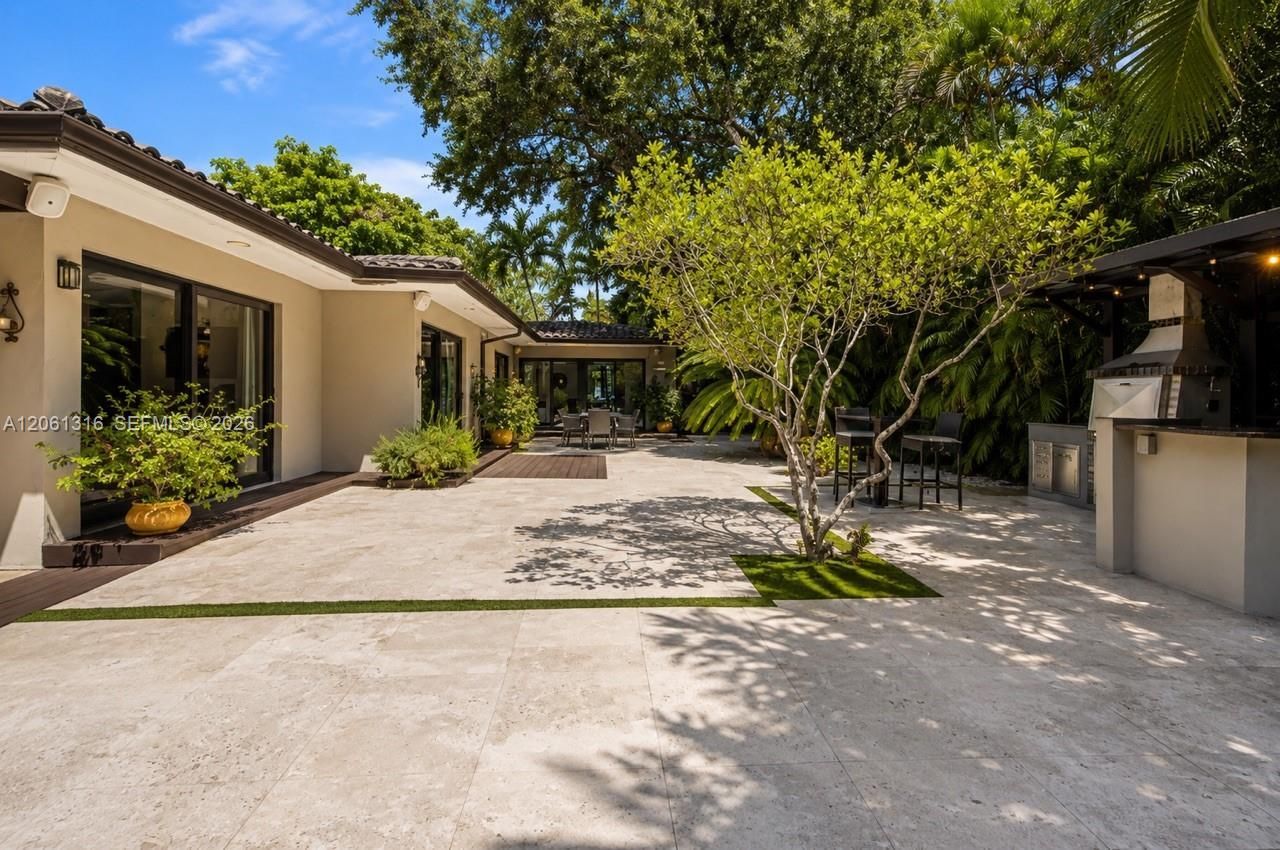560 Sabal Palm Rd , Miami, FL 33137 Photo