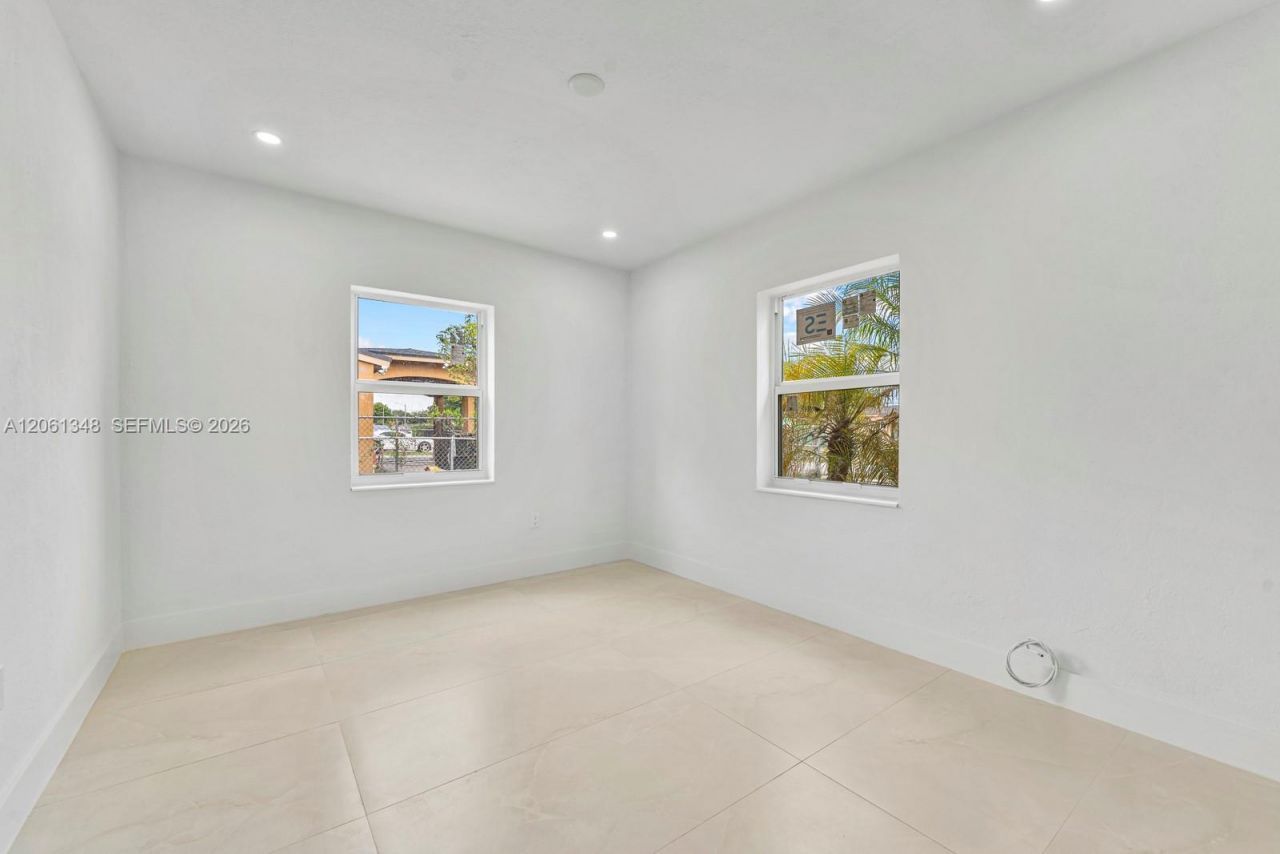 16100 NW 28th Ct, Miami Gardens, FL 33054 Photo
