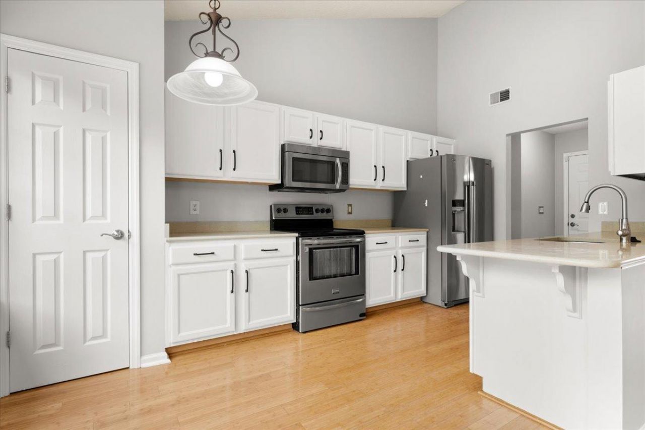 1201 Grasswind Drive Photo 12