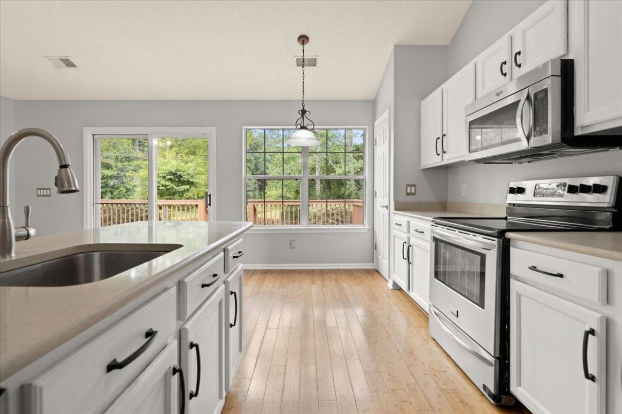 1201 Grasswind Drive Photo 13