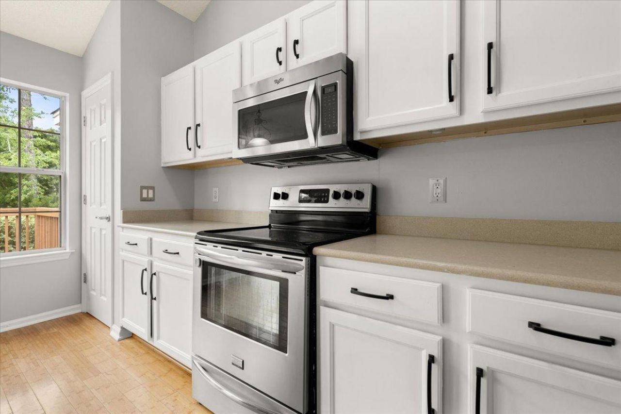 1201 Grasswind Drive Photo 14