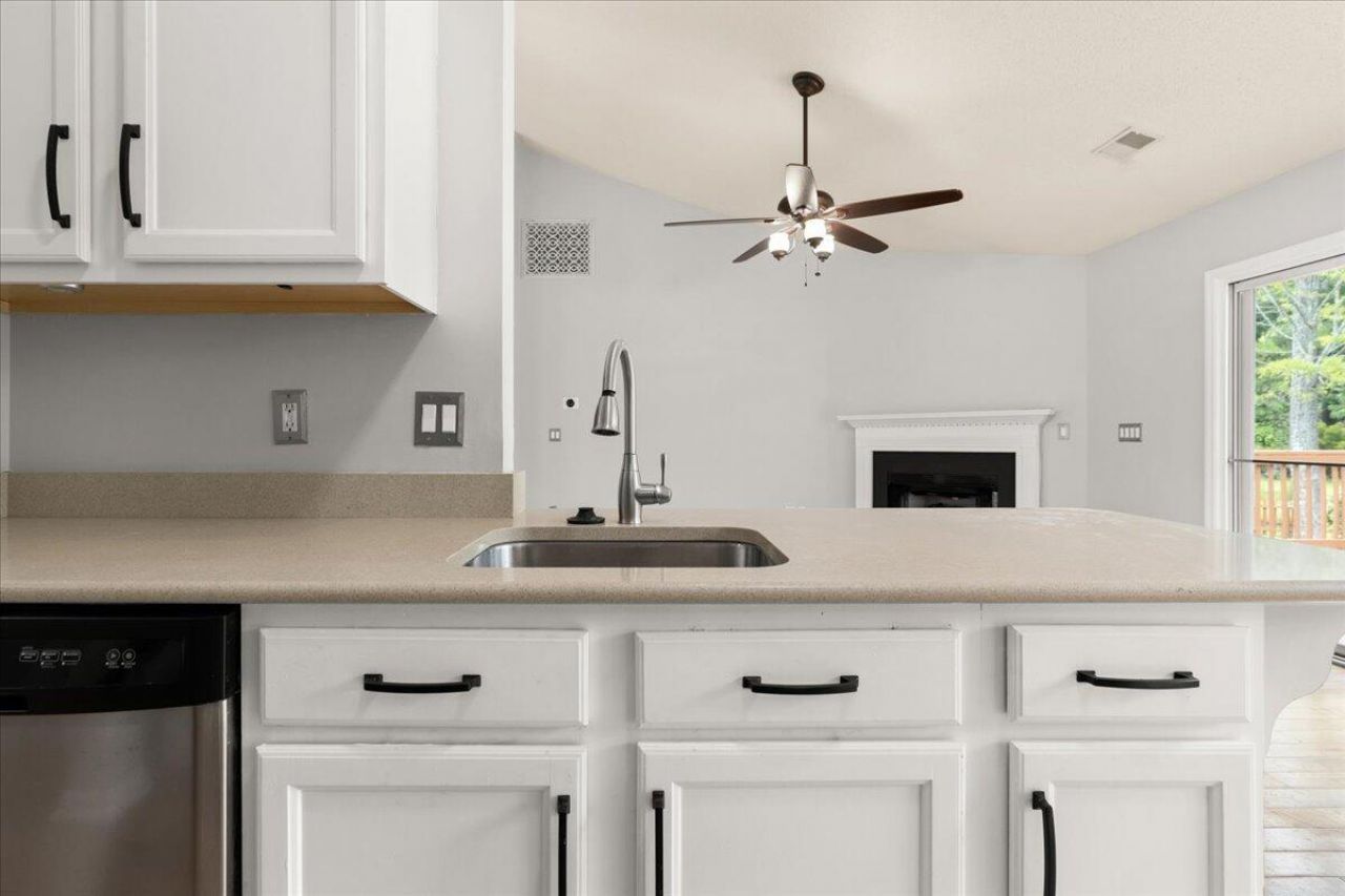 1201 Grasswind Drive Photo 15