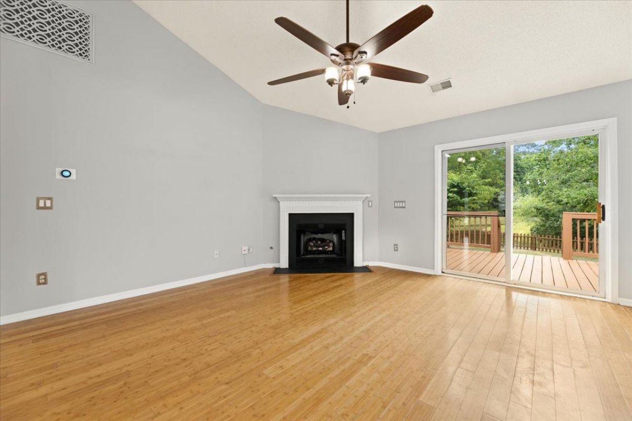 1201 Grasswind Drive Photo 9