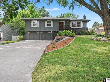16419 Pierce Street, Omaha, NE 68130