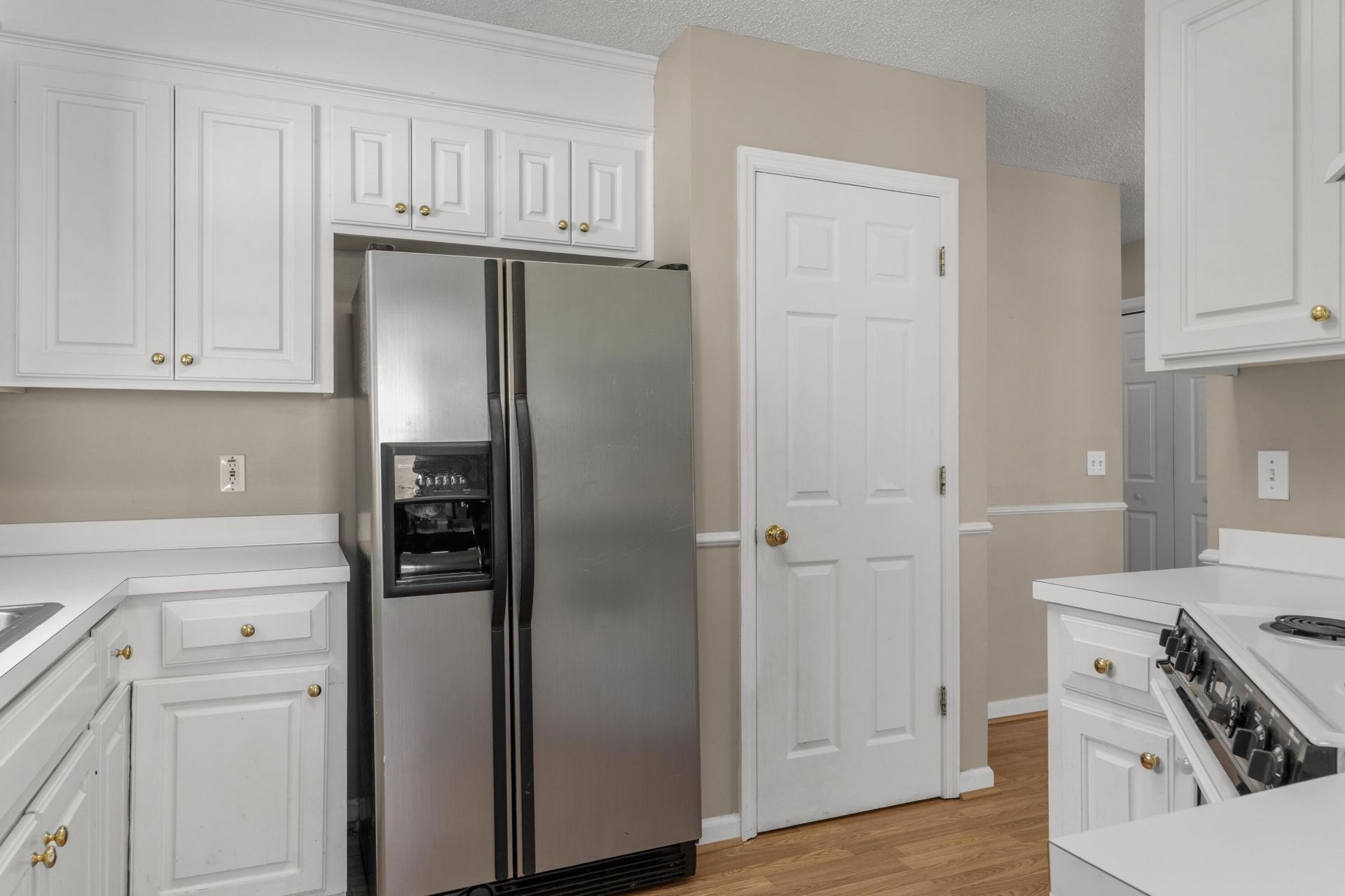 1040 Raysor Street Photo 9