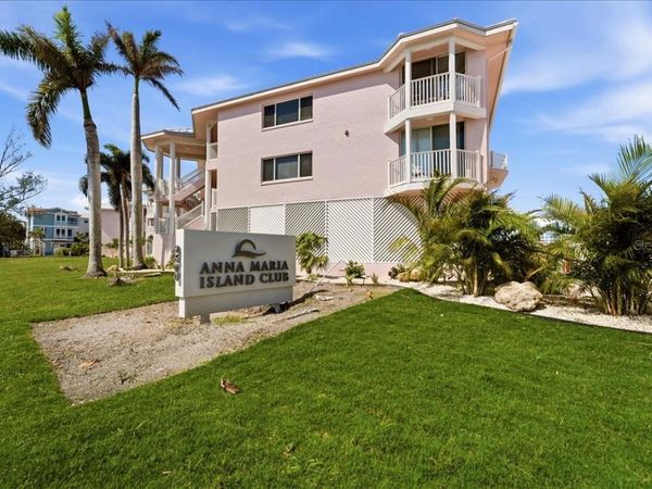 2600 GULF DRIVE N, Unit 30, BRADENTON BEACH, FL 34217