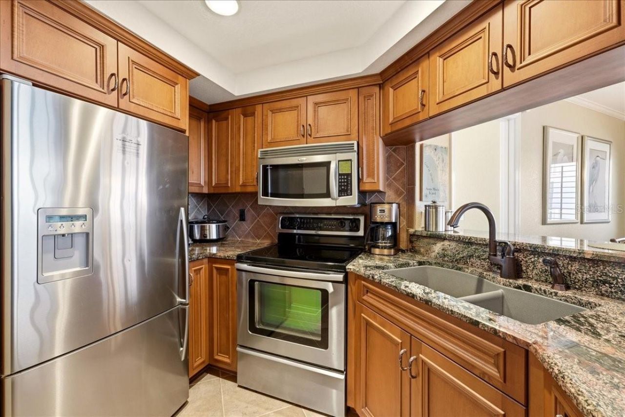 2600 Gulf Drive N, Unit 30, Bradenton Beach, FL 34217 Photo