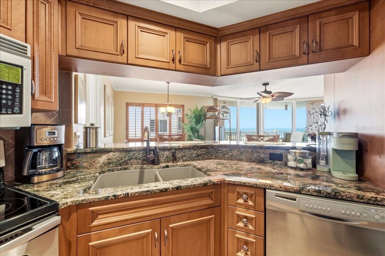 2600 Gulf Drive N, Unit 30, Bradenton Beach, FL 34217 Photo