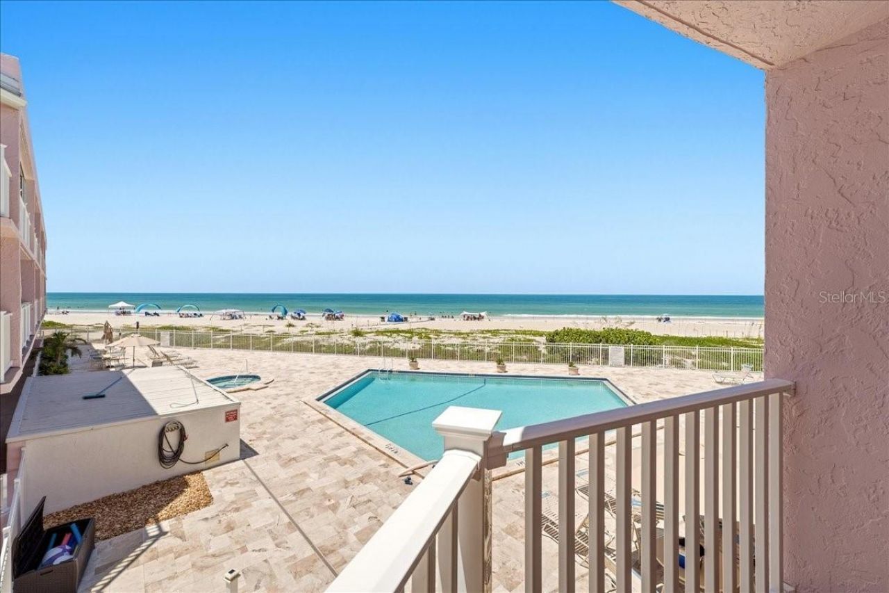 2600 Gulf Drive N, Unit 30, Bradenton Beach, FL 34217 Photo