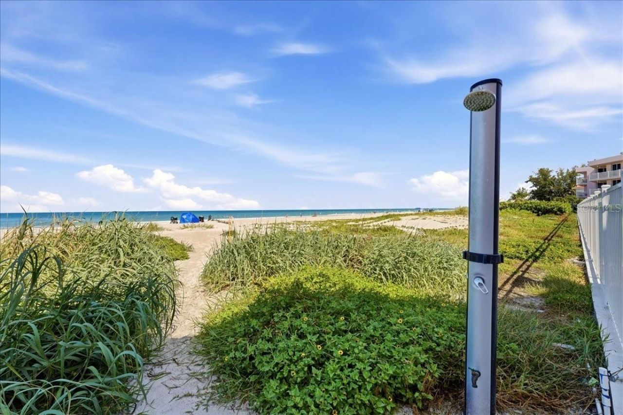 2600 Gulf Drive N, Unit 30, Bradenton Beach, FL 34217 Photo