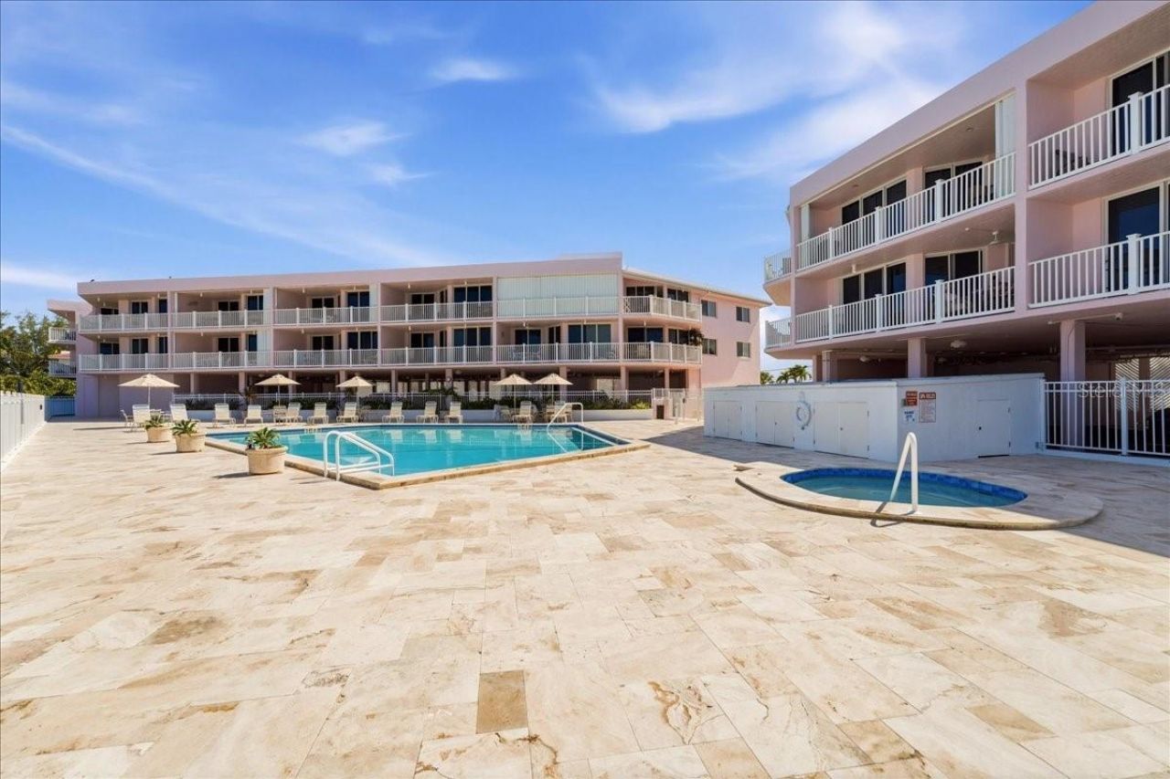 2600 Gulf Drive N, Unit 30, Bradenton Beach, FL 34217 Photo