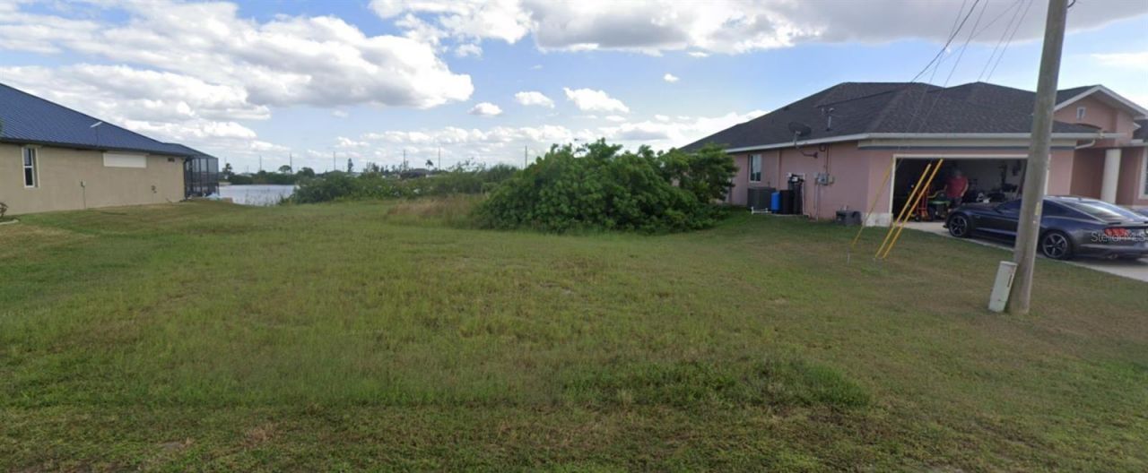 520 NW 25th Terrace, Cape Coral, FL 33993 Photo
