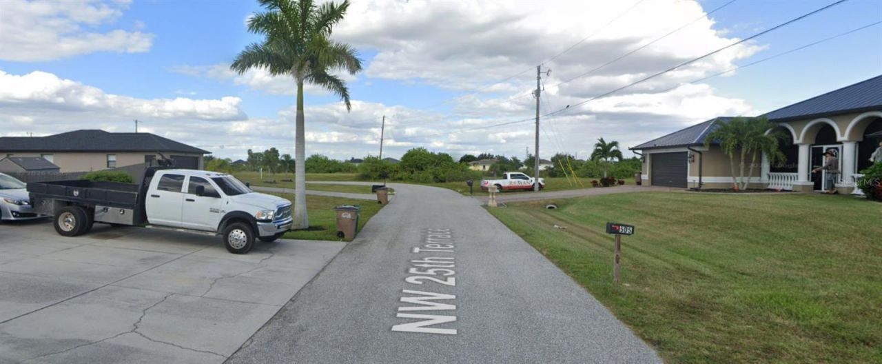 520 NW 25th Terrace, Cape Coral, FL 33993 Photo