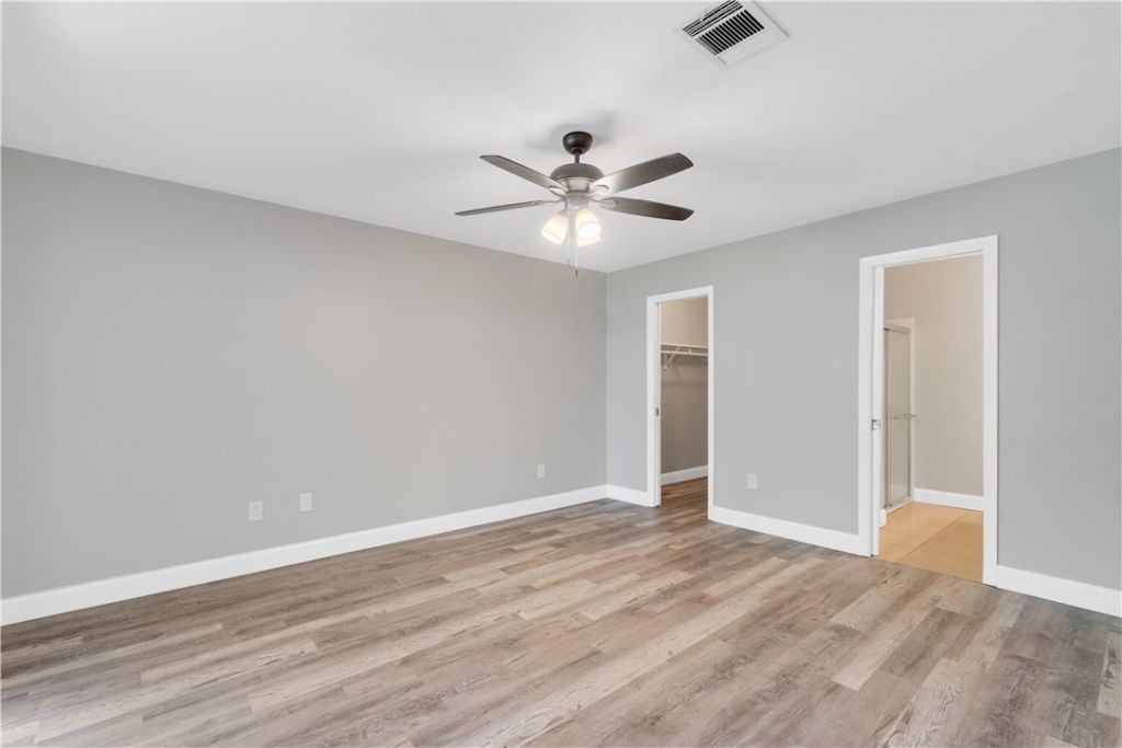 261 Mensh Avenue, Sebastian, FL 32958 Photo