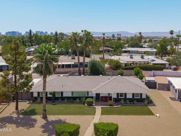 2051 W WINDSOR Avenue, Phoenix, AZ 85009