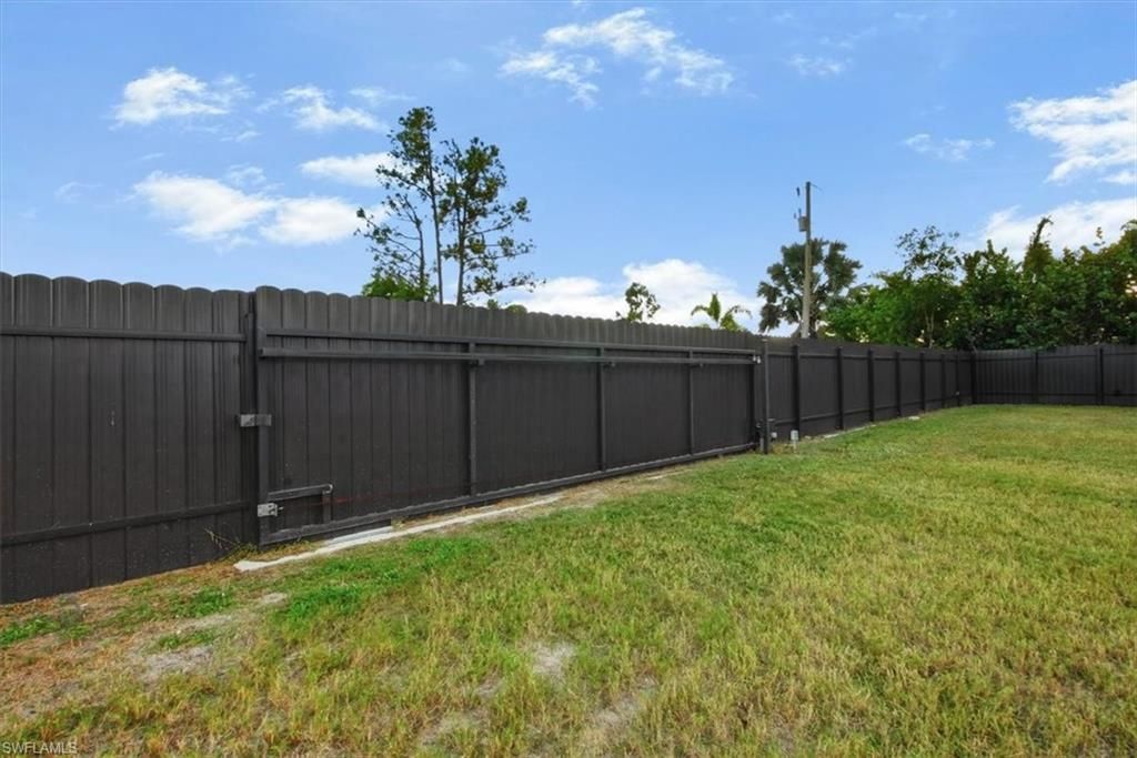 1124 NE 35th Ln , Cape Coral, FL 33909 Photo