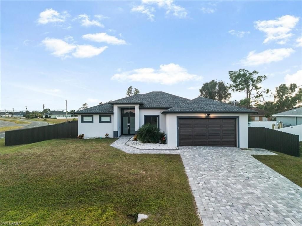 1124 NE 35th Ln , Cape Coral, FL 33909 Photo