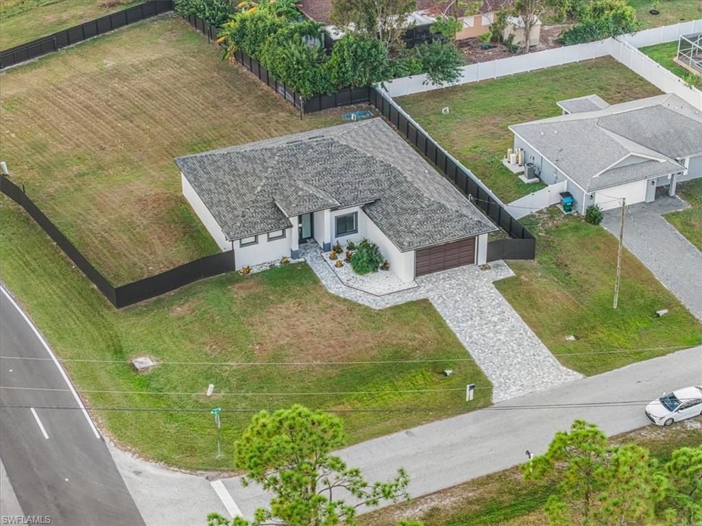1124 NE 35th Ln , Cape Coral, FL 33909 Photo