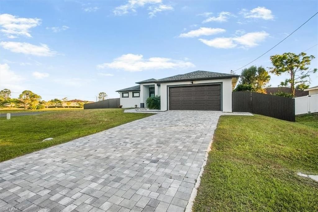 1124 NE 35th Ln , Cape Coral, FL 33909 Photo