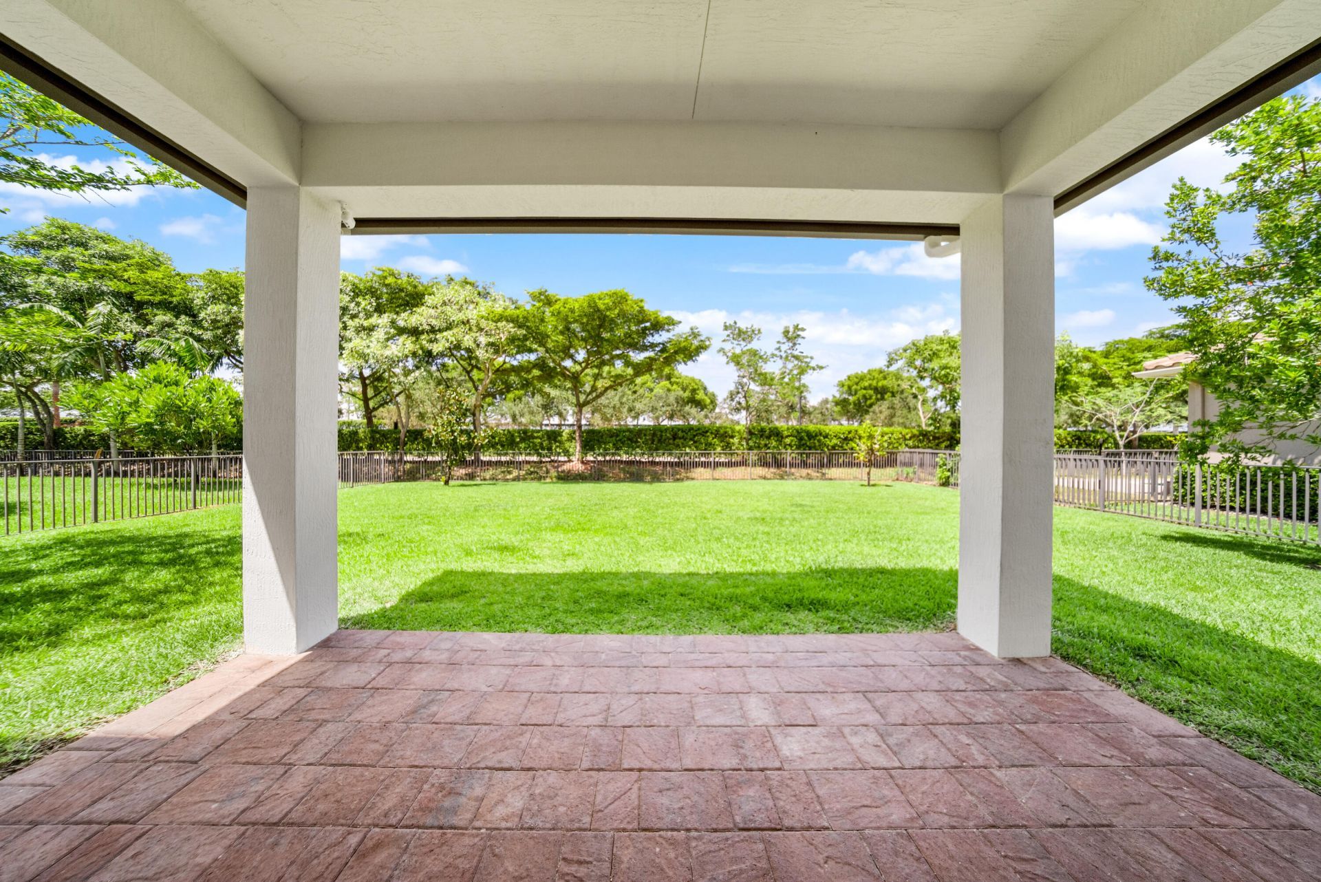 10111 Edgewater Court, Parkland, FL 33076 Photo
