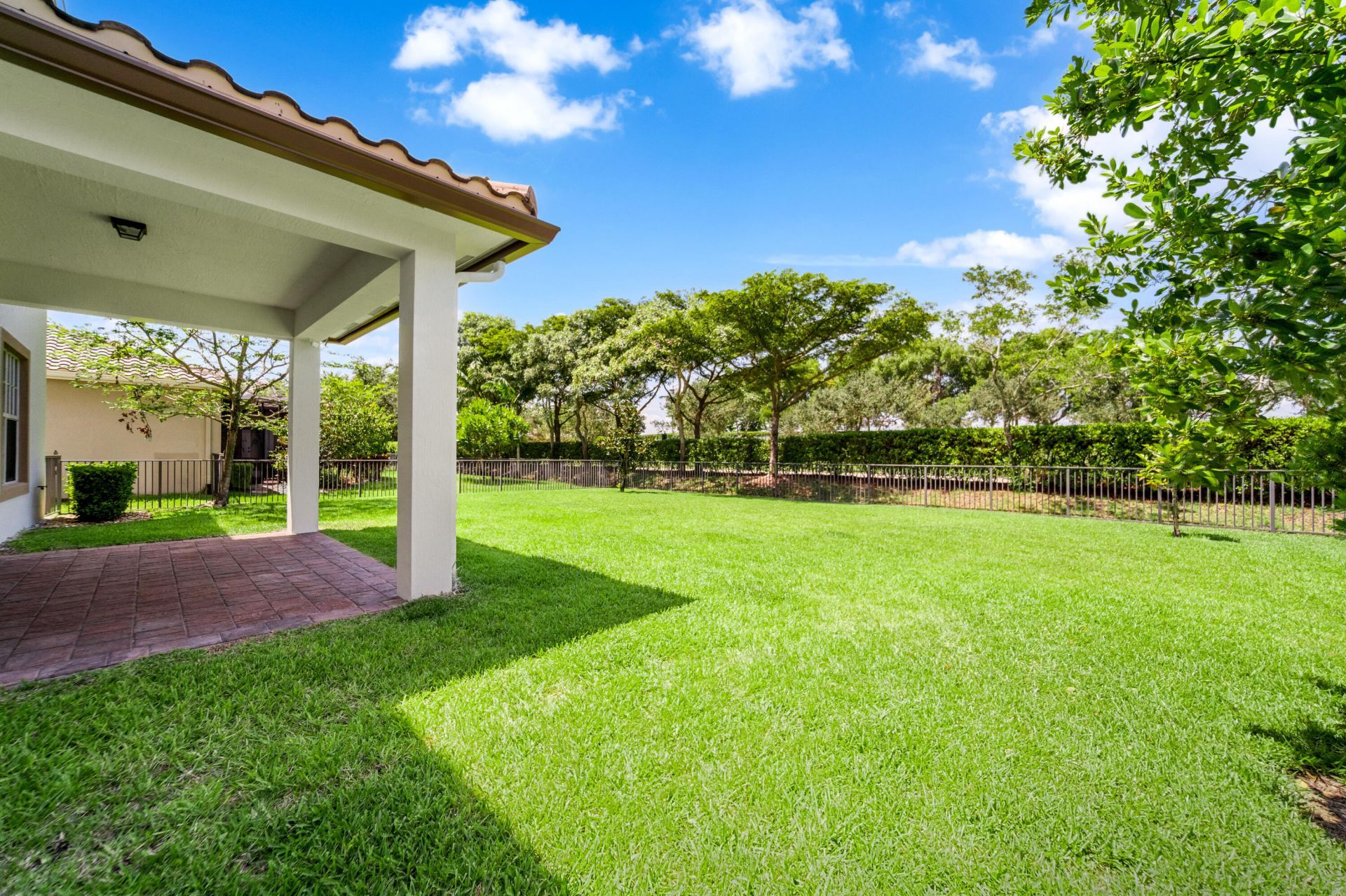 10111 Edgewater Court, Parkland, FL 33076 Photo