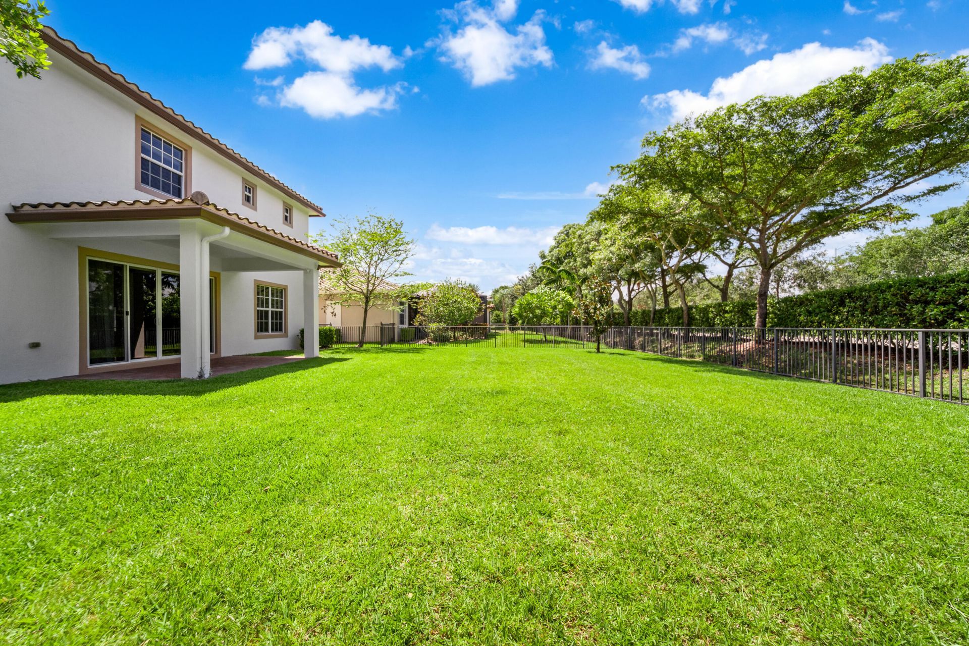 10111 Edgewater Court, Parkland, FL 33076 Photo