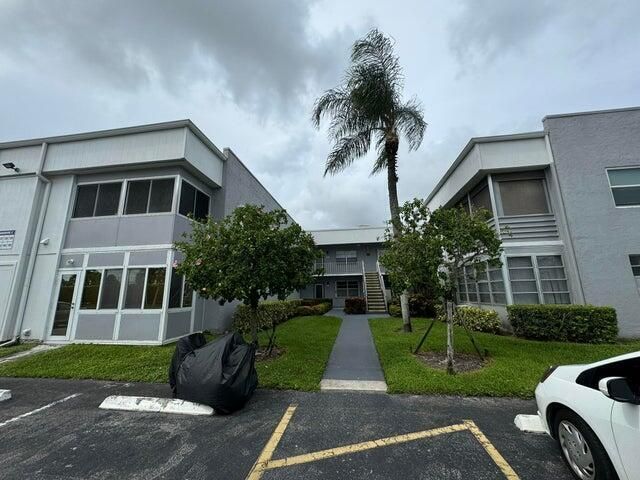 127 Flanders C, Unit C, Delray Beach, FL 33484 Photo
