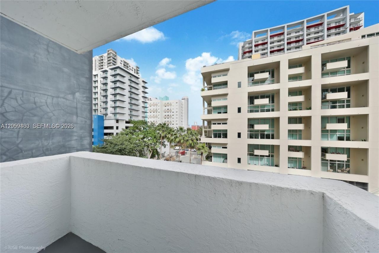 115 SW 11th St , Unit 505, Miami, FL 33130 Photo
