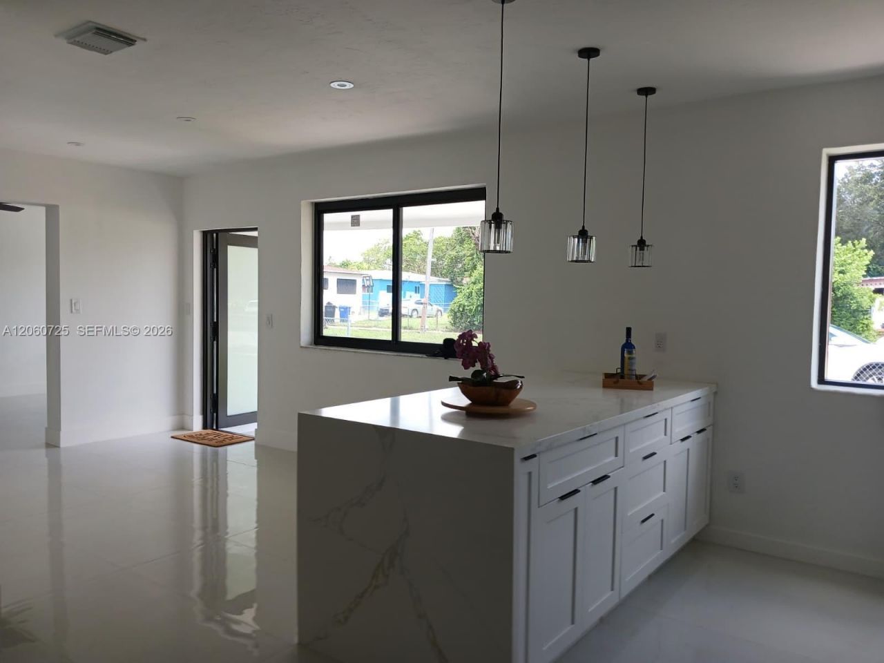 1480 NE 157th St, North Miami Beach, FL 33162 Photo