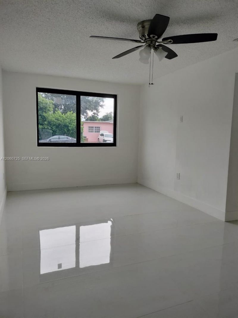 1480 NE 157th St, North Miami Beach, FL 33162 Photo