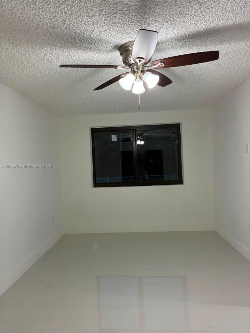 1480 NE 157th St, North Miami Beach, FL 33162 Photo