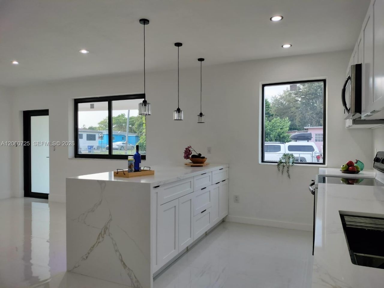 1480 NE 157th St, North Miami Beach, FL 33162 Photo