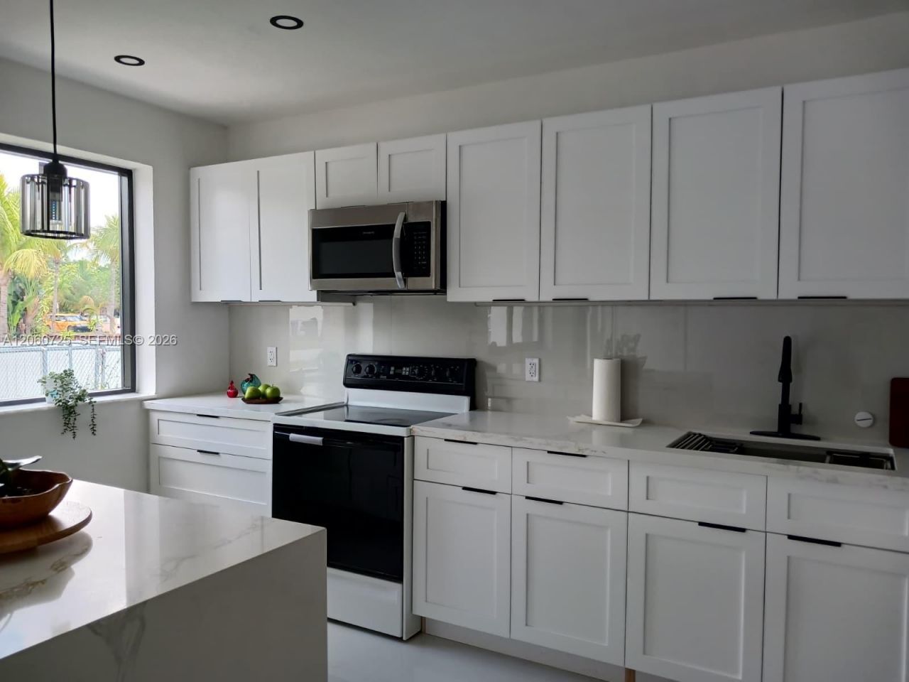 1480 NE 157th St, North Miami Beach, FL 33162 Photo