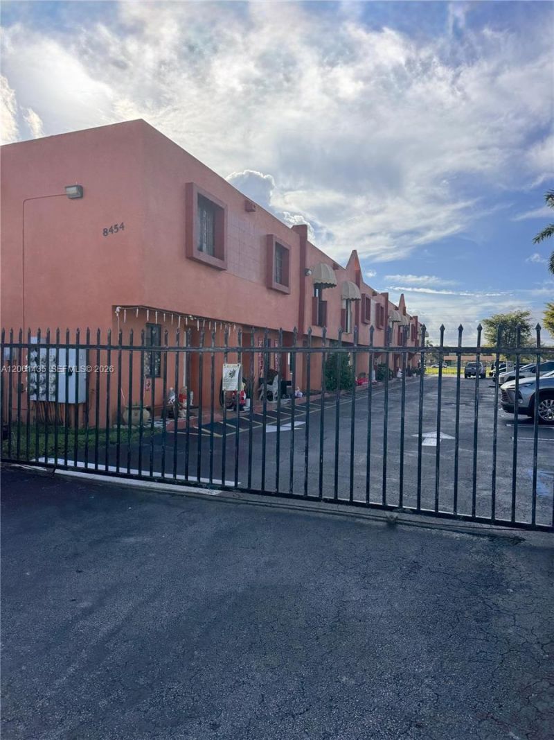 2458 NW 82nd St , Miami, FL 33147 Photo