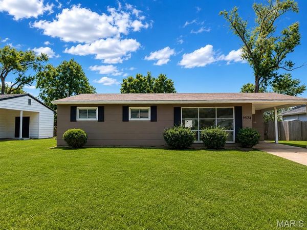 9524 Guthrie Avenue , Woodson Terrace, MO 63134